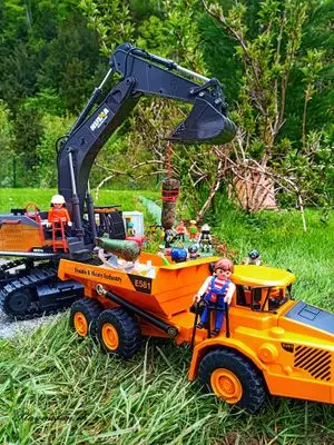 Playmobil Die Gartenbahn – der Bau – Foto 28 von 130