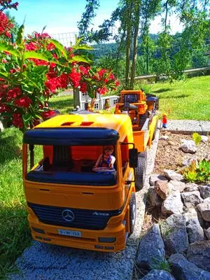 Playmobil Die Gartenbahn – der Bau – Foto 33 von 130