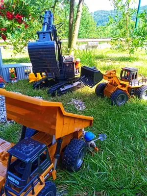 Playmobil Die Gartenbahn – der Bau – Foto 42 von 130