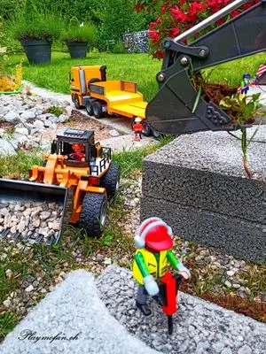 Playmobil Die Gartenbahn – der Bau – Foto 74 von 130