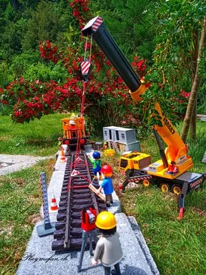 Playmobil Die Gartenbahn – der Bau – Foto 84 von 130