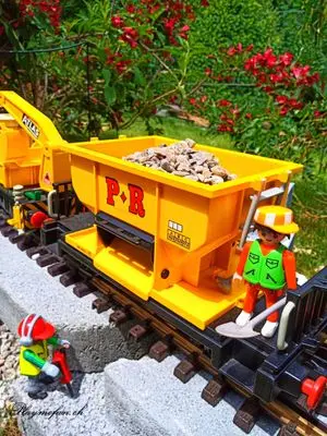 Playmobil Die Gartenbahn – der Bau – Foto 86 von 130