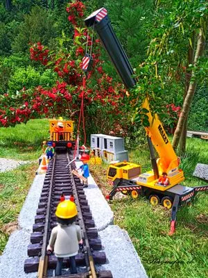 Playmobil Die Gartenbahn – der Bau – Foto 89 von 130