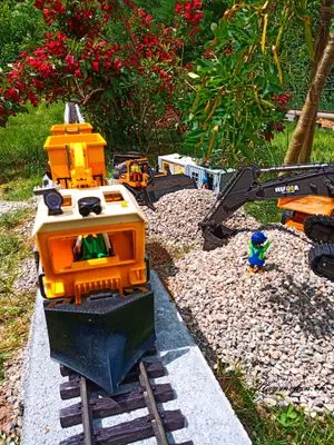 Playmobil Die Gartenbahn – der Bau – Foto 96 von 130