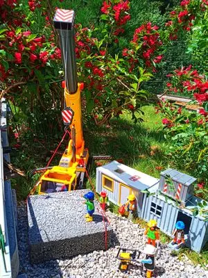 Playmobil Die Gartenbahn – der Bau – Foto 100 von 130