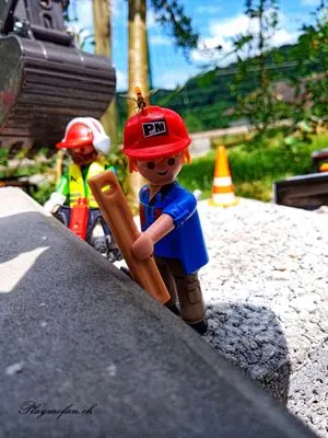 Playmobil Die Gartenbahn – der Bau – Foto 104 von 130