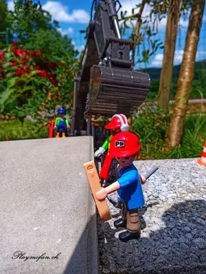 Playmobil Die Gartenbahn – der Bau – Foto 105 von 130