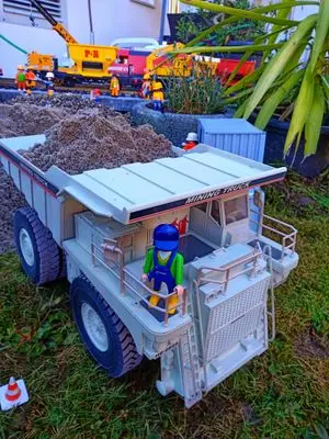 Playmobil Die Gartenbahn – der Bau – Foto 113 von 130