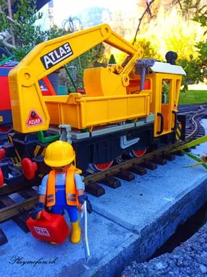 Playmobil Die Gartenbahn – der Bau – Foto 124 von 130