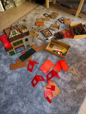 Playmobil Bahnhof im Eigenbau – Foto 1 von 14