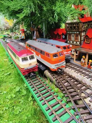 Playmobil Eisenbahn draussen – Foto 16 von 67