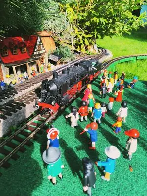 Playmobil Eisenbahn draussen – Foto 29 von 67