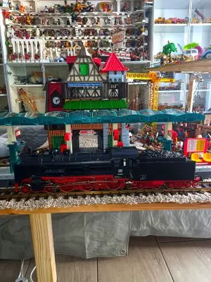 Playmobil Eisenbahn drinnen – Foto 4 von 18