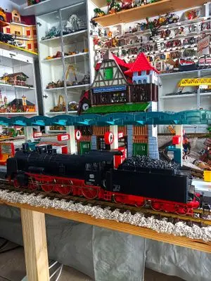Playmobil Eisenbahn drinnen – Foto 5 von 18