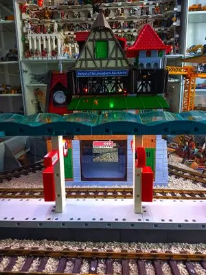 Playmobil Eisenbahn drinnen – Foto 7 von 18