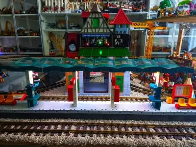 Playmobil Eisenbahn drinnen – Foto 8 von 18