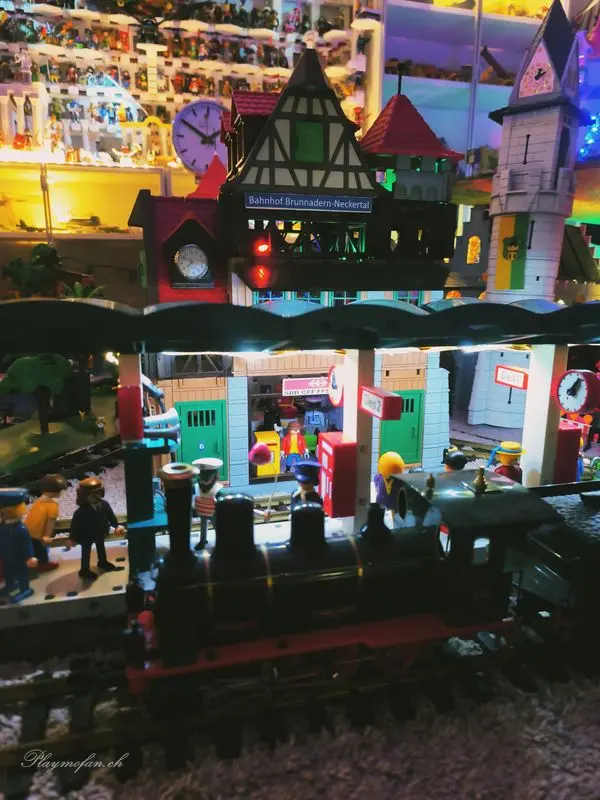 Playmobil Eisenbahn drinnen – Titelbild des Albums (Eisenbahn & Gartenbahn)