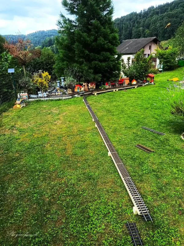Playmobil Gartenbahn 2022/23 – Titelbild des Albums (Eisenbahn & Gartenbahn)