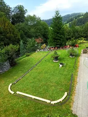 Playmobil Gartenbahn-Aufbau – Foto 4 von 9