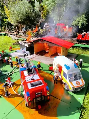 Playmobil Der Grossbrand – Foto 1 von 25