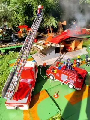 Playmobil Der Grossbrand – Foto 2 von 25