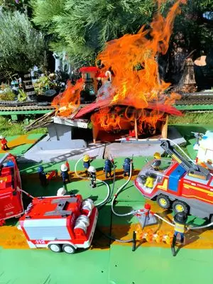 Playmobil Der Grossbrand – Foto 4 von 25
