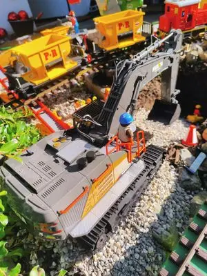 Playmobil Der Neubau des Bahnhofs – Foto 12 von 19