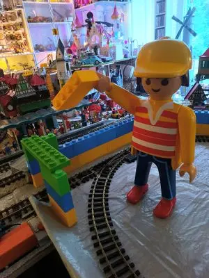 Playmobil Eisenbahn bauen (drinnen) – Foto 2 von 6